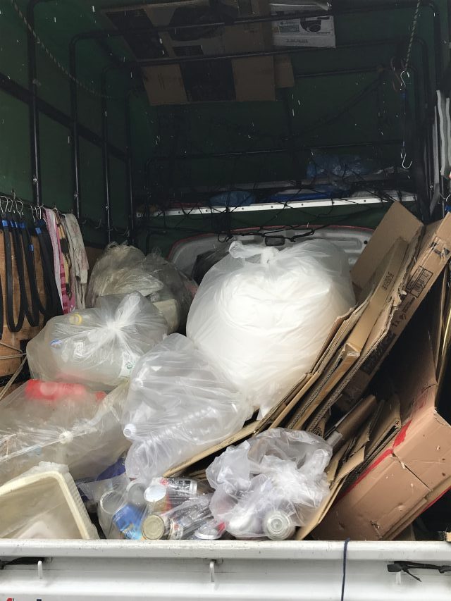 大量の家庭ごみもお任せください!増えすぎたごみの回収でお部屋もスッキリ片付きました!