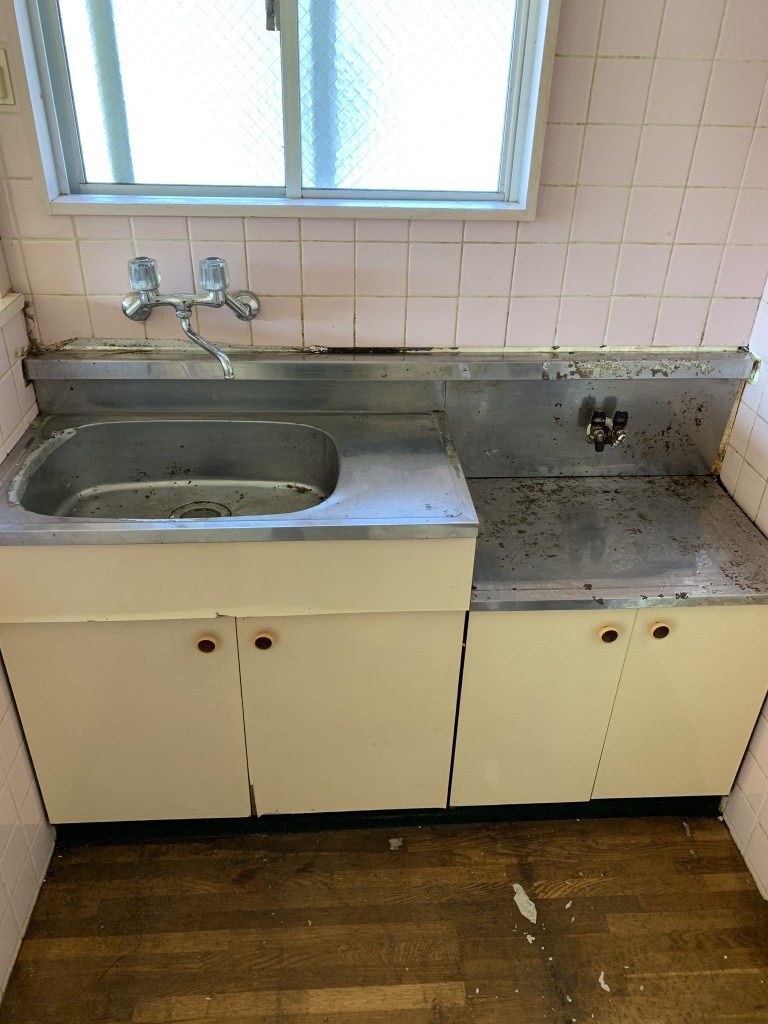 【日南市】大量の家庭ごみの回収とハウスクリーニング☆お部屋が見違えるほど綺麗になりお喜びいただけました!