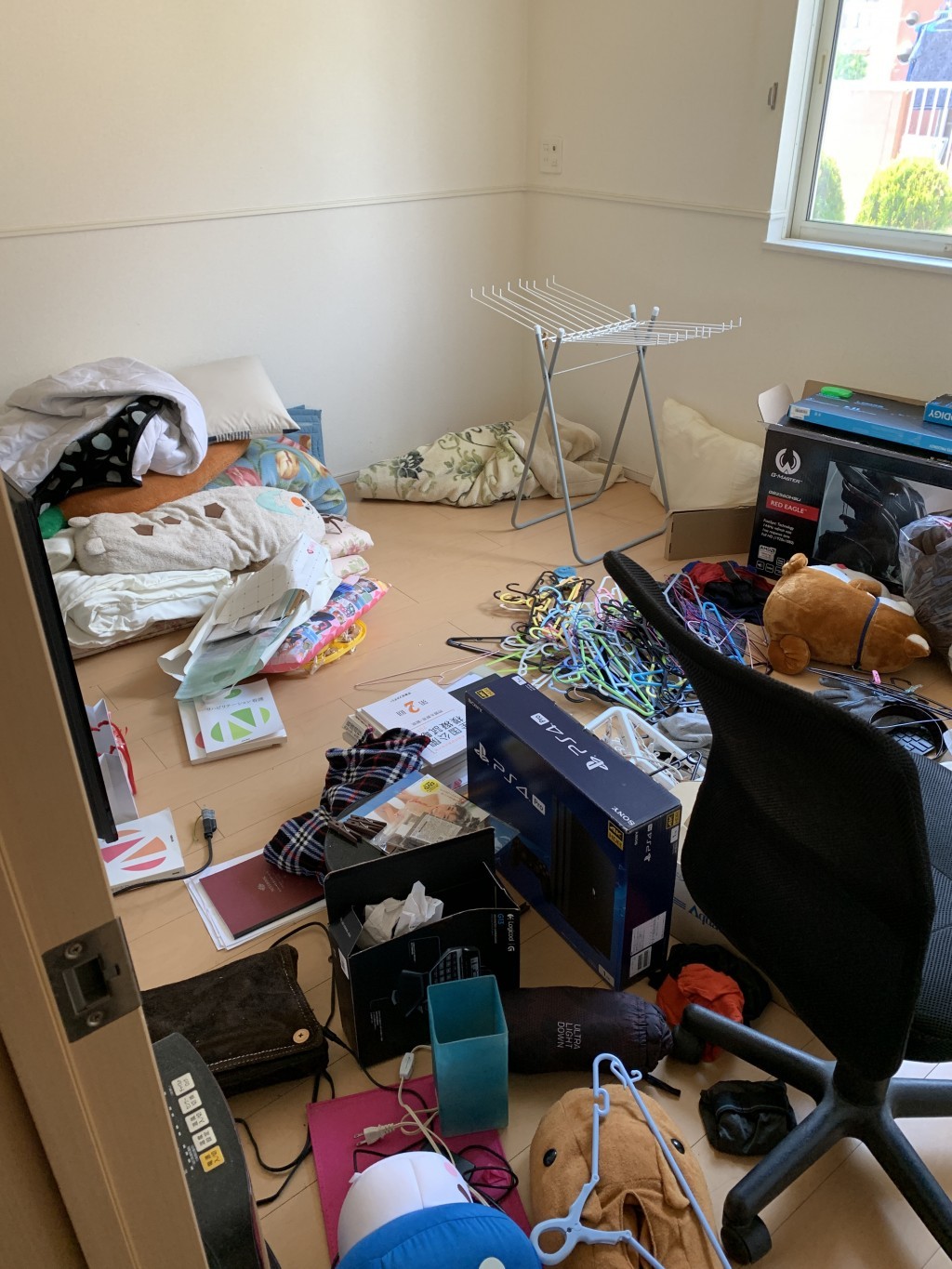 【常総市】様々な不用品で散らかった部屋も一気に回収☆綺麗な部屋にお喜びいただけました!