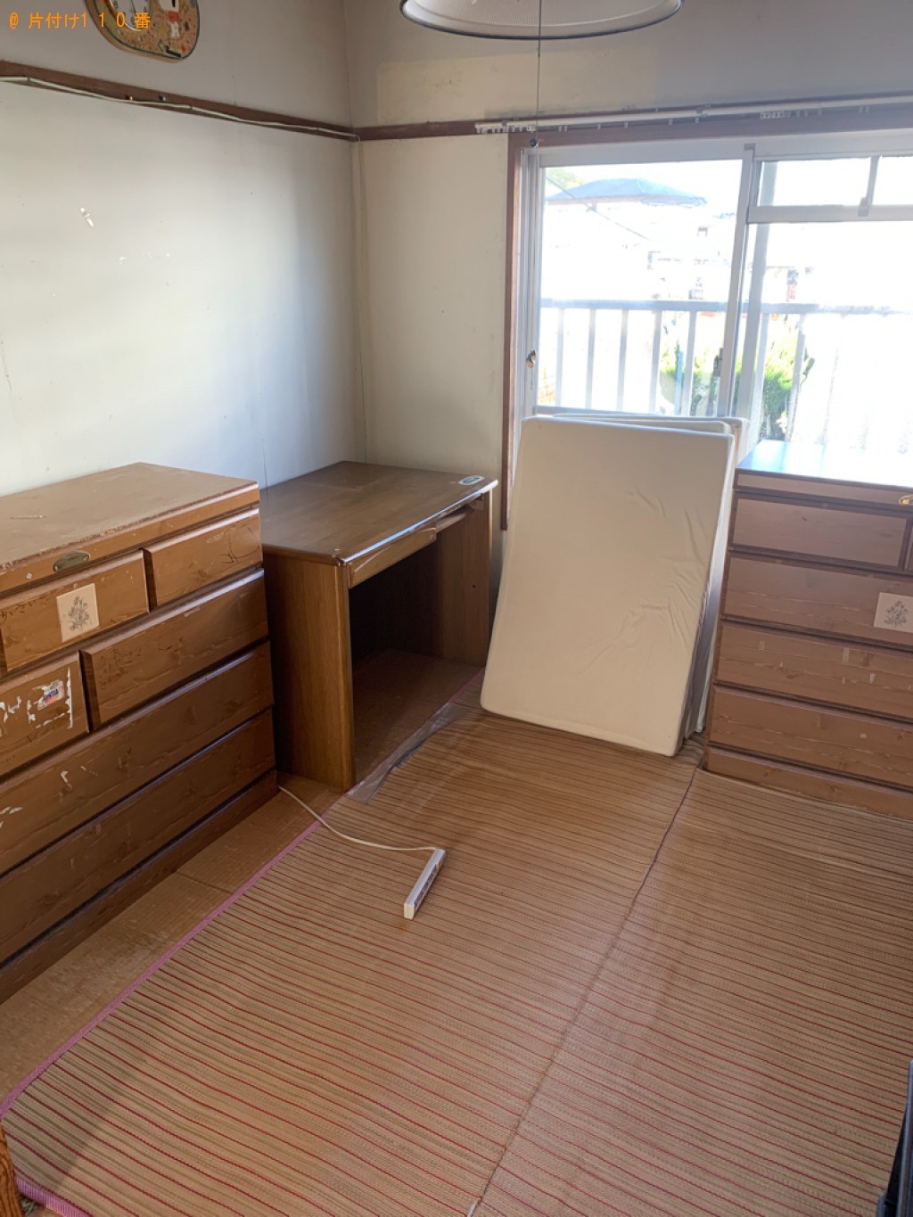 【柏崎市】スタンドミラー、本棚、タンス等の回収・処分